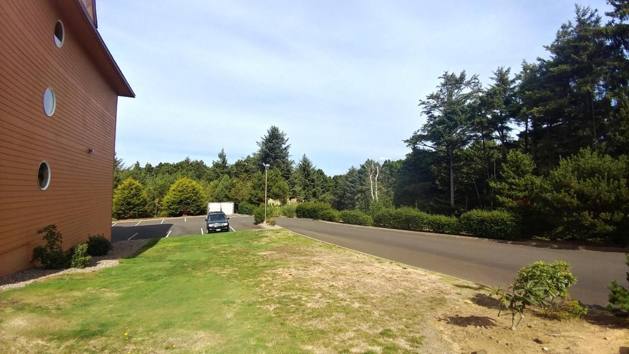 Palace Inn & Suites Lincoln City Exterior foto